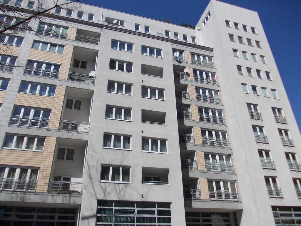 Babka Tower Suites - Apartments, Rooms Warschau Exterior foto